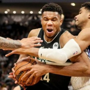 新葡京-雄鹿赛季首个三连胜 卫冕冠军正在逐渐找回状态