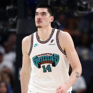 新葡京-姚明曾有类似伤病！华裔中锋伊迪再次接受脚踝手术